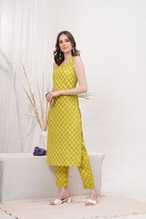 Bright and Cheerful Sleeveless Lemon Yellow Block Print Kurta Pant Set - Embrace Modern Design and Comfort for Every Occasion