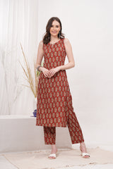 Elegant Sleeveless Cotton Kurta with Authentic Ajrak Print Paired with Tailored Pants - Ideal for Summer and Festive Occasions