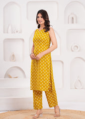 Sleeveless Mustard Cotton Kurta Set – Lightweight, Breathable Ethnic Wear for Effortless Summer Style and Everyday Comfort