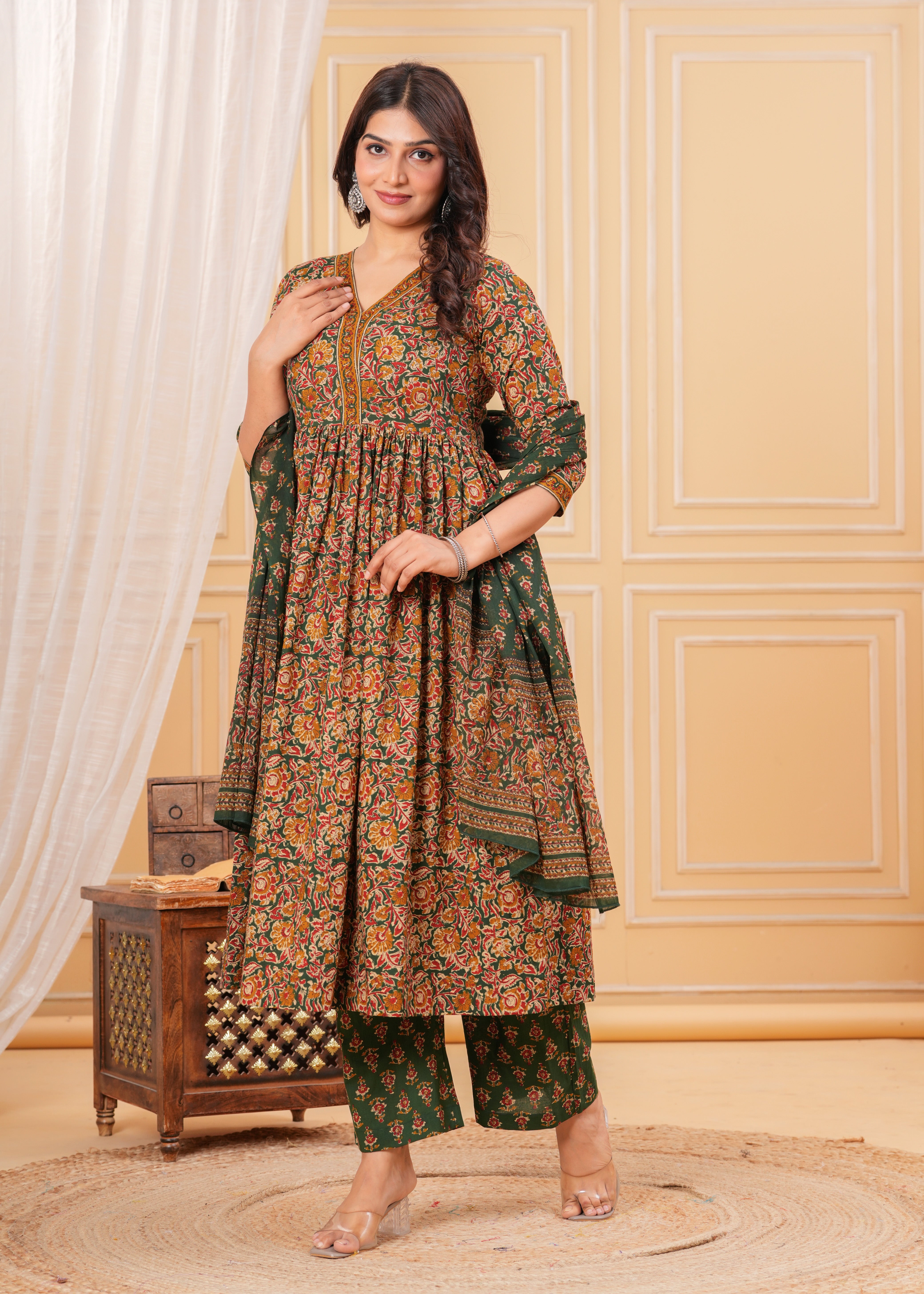 Green Cotton Suit Set with Dupatta – Crafted from 100% Pure Cotton for Breathable Comfort and Elegant Everyday Ethnic Style
