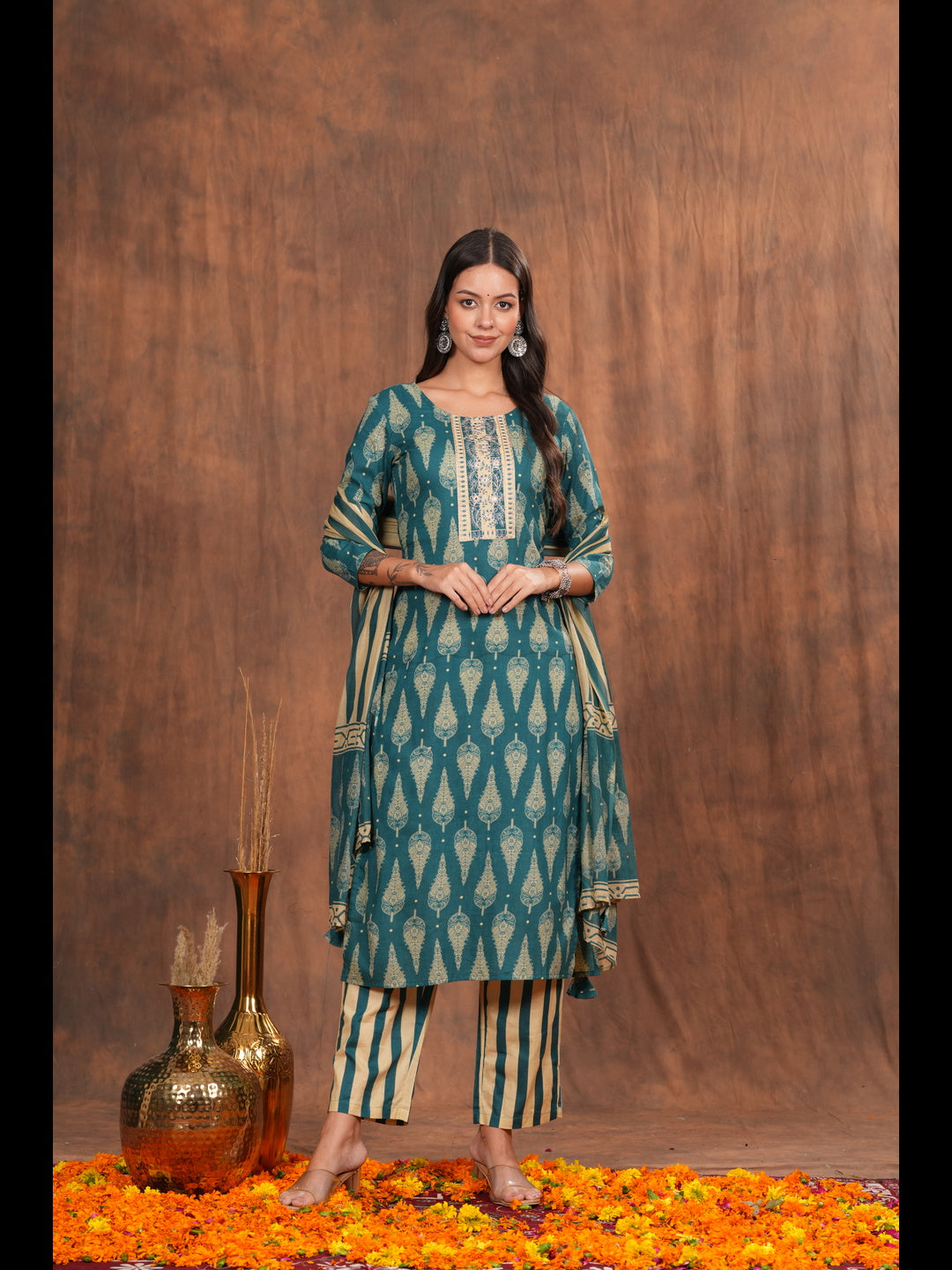 Embrace timeless elegance with our Green Embroidered Kurta Pant Dupatta Set, a perfect ensemble for festive occasions, weddings, and traditional gatherings