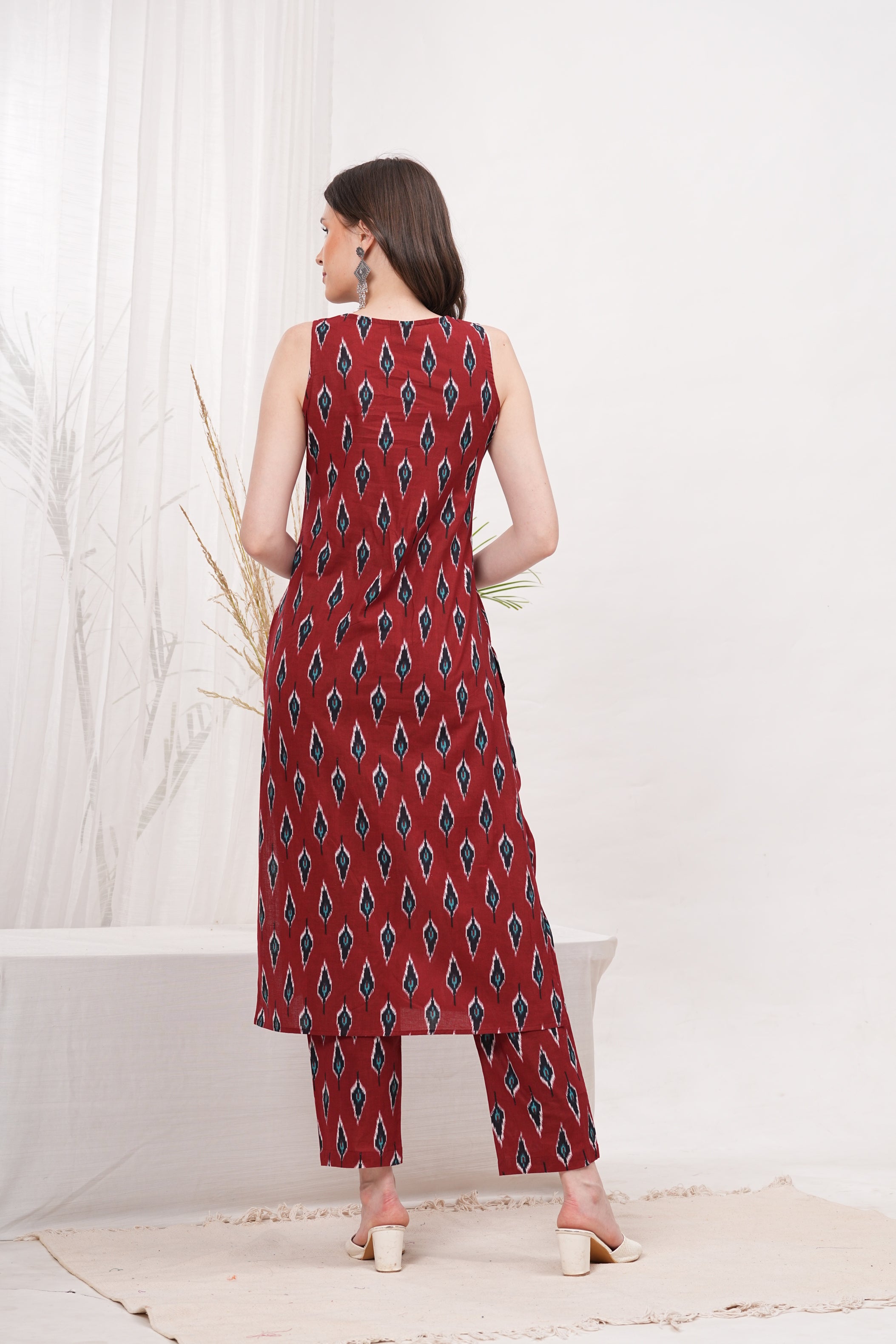 Vibrant Sleeveless Red Ikkat Block Print Kurta Pant Set - A Fusion of Traditional Craftsmanship and Contemporary Style for Effortless Elegance