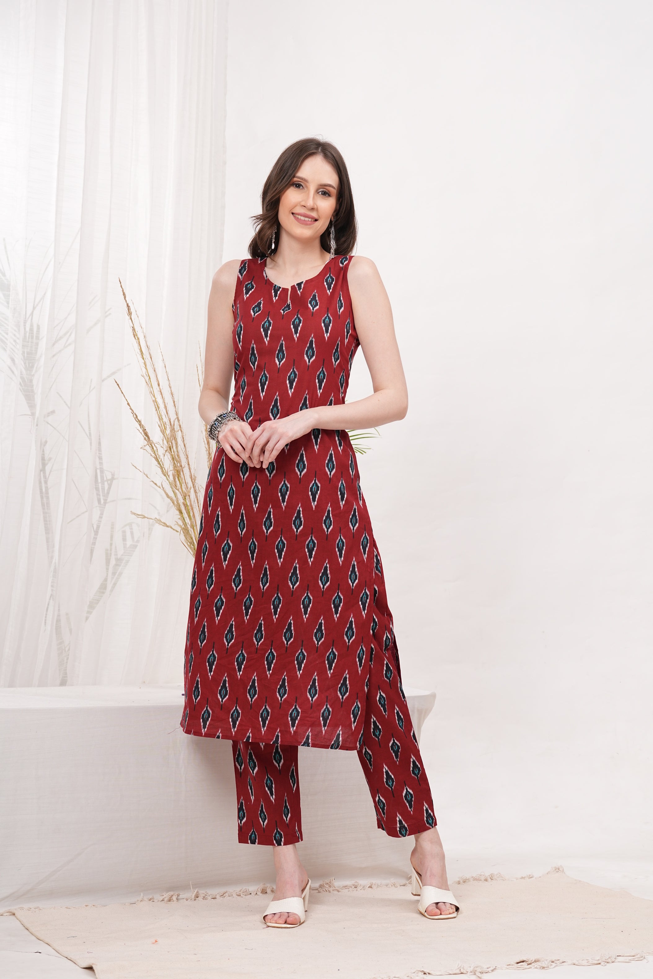 Vibrant Sleeveless Red Ikkat Block Print Kurta Pant Set - A Fusion of Traditional Craftsmanship and Contemporary Style for Effortless Elegance