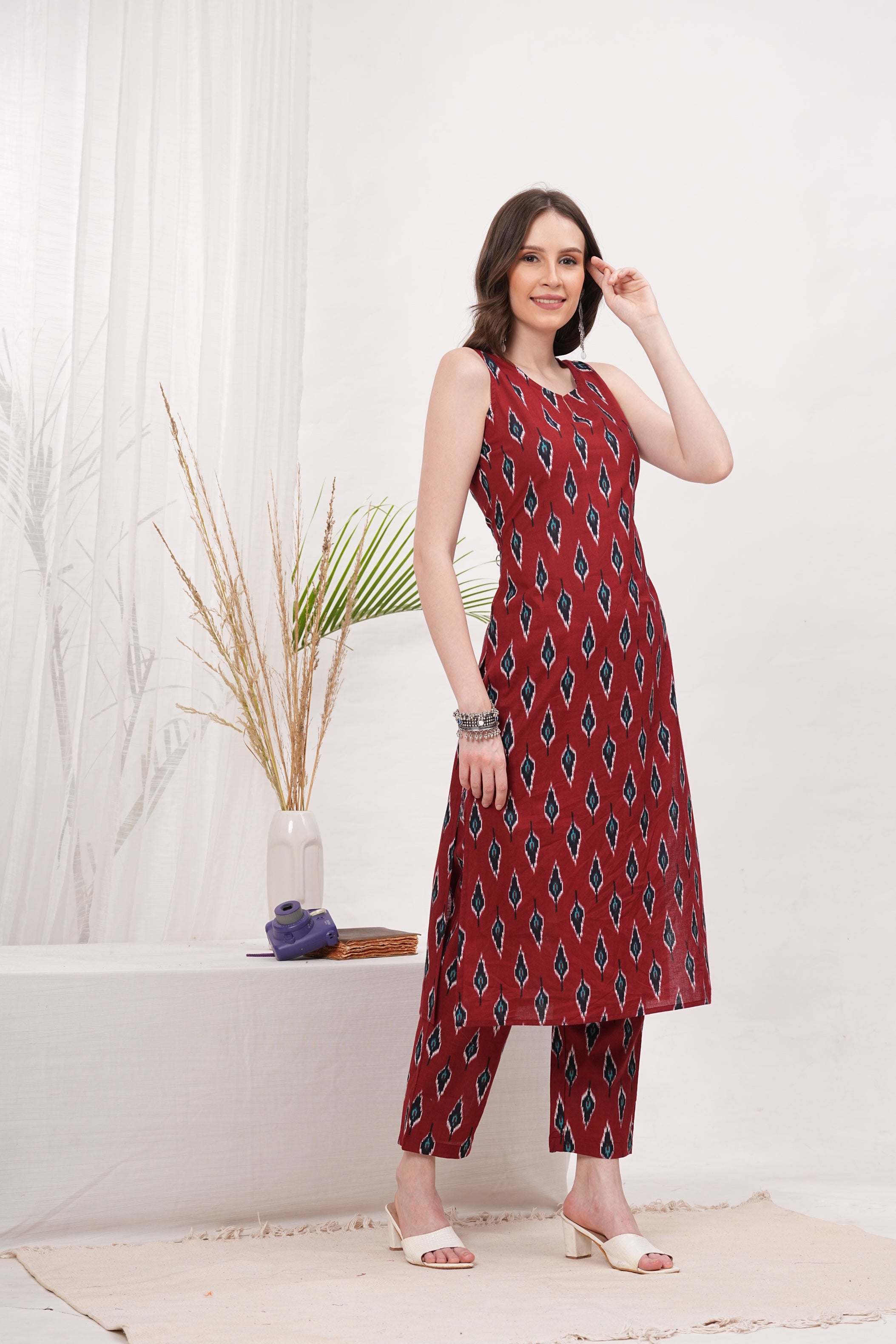 Vibrant Sleeveless Red Ikkat Block Print Kurta Pant Set - A Fusion of Traditional Craftsmanship and Contemporary Style for Effortless Elegance