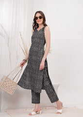 Chic Sleeveless Grey Block Print Kurta Paired with Coordinated Pants - Ideal for Casual Outings and Stylish Everyday Wear