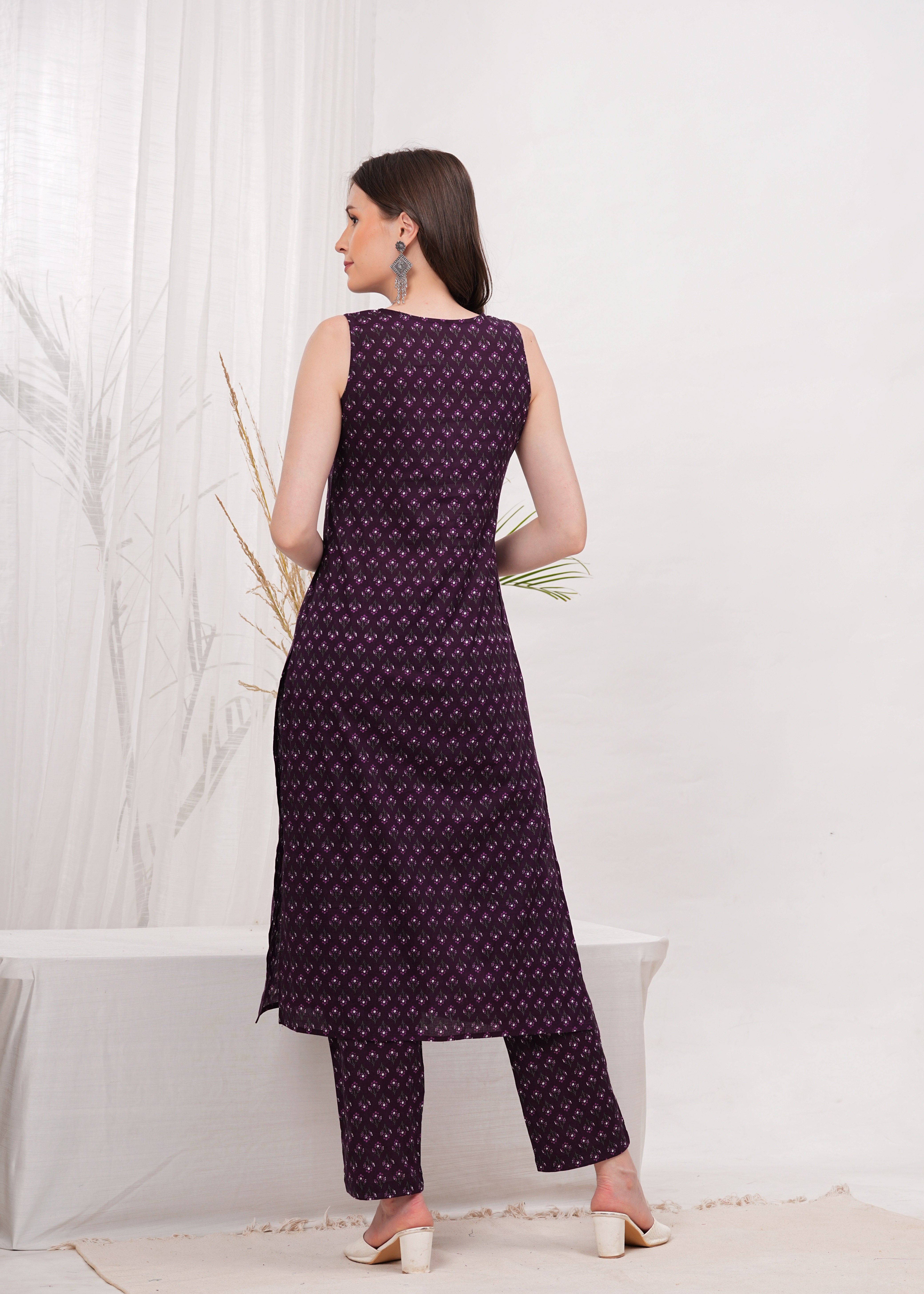 Sophisticated Sleeveless Purple Cotton Kurta with Artistic Block Print and Matching Pants - Ideal for Modern Ethnic Fashion
