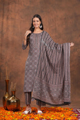 Classic Ethnic Kurta Set with Dupatta – A Must-Have for Adding Grace and Sophistication to Any Occasion