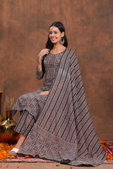 Classic Ethnic Kurta Set with Dupatta – A Must-Have for Adding Grace and Sophistication to Any Occasion