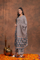 Premium Designer Kurta Set with Flowy Dupatta – The Ultimate Outfit for Traditional Celebrations and Modern Grace