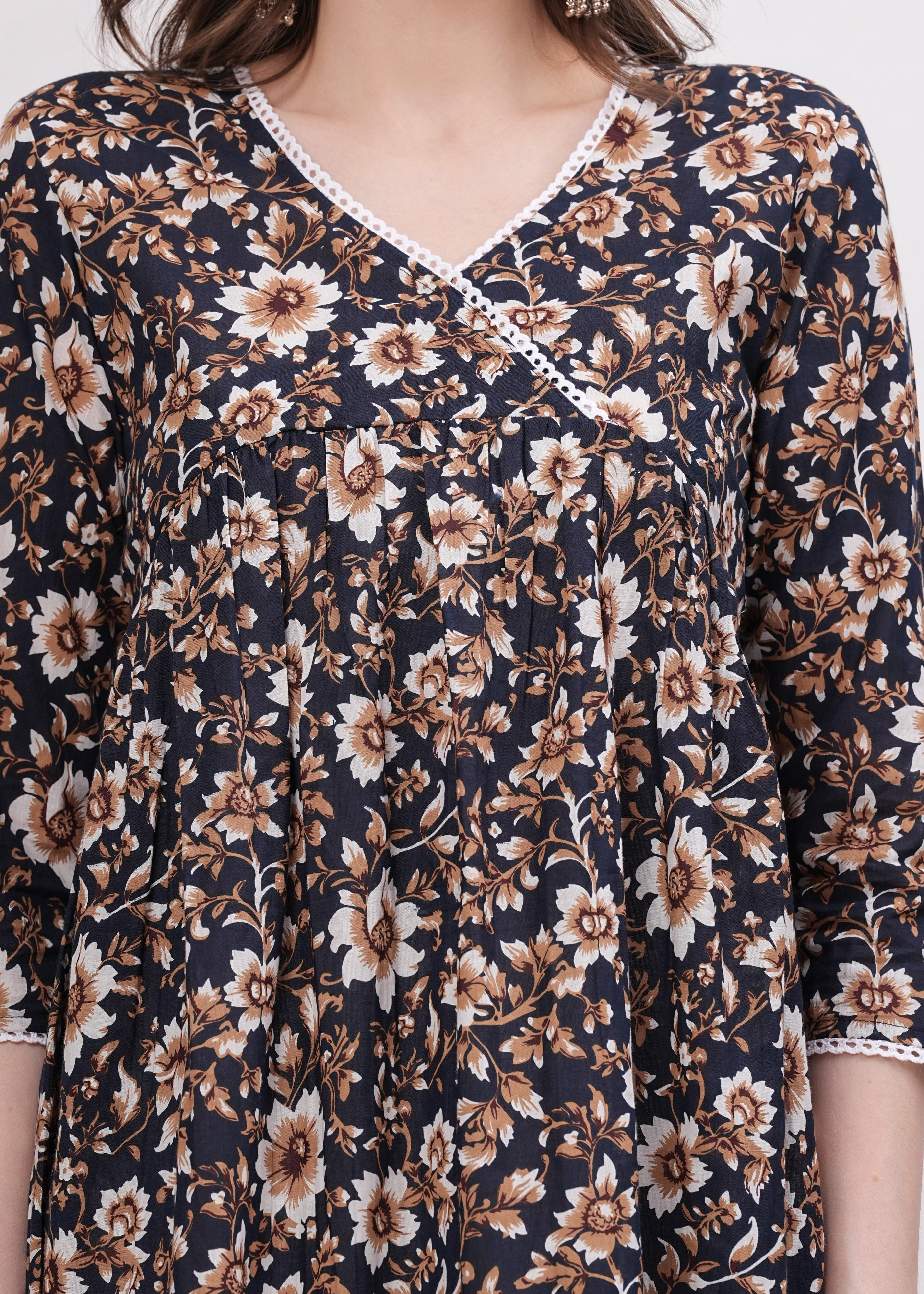 Perfect Blend of Elegance and Chic in  Black Printed - Stunning White and Brown Flower
