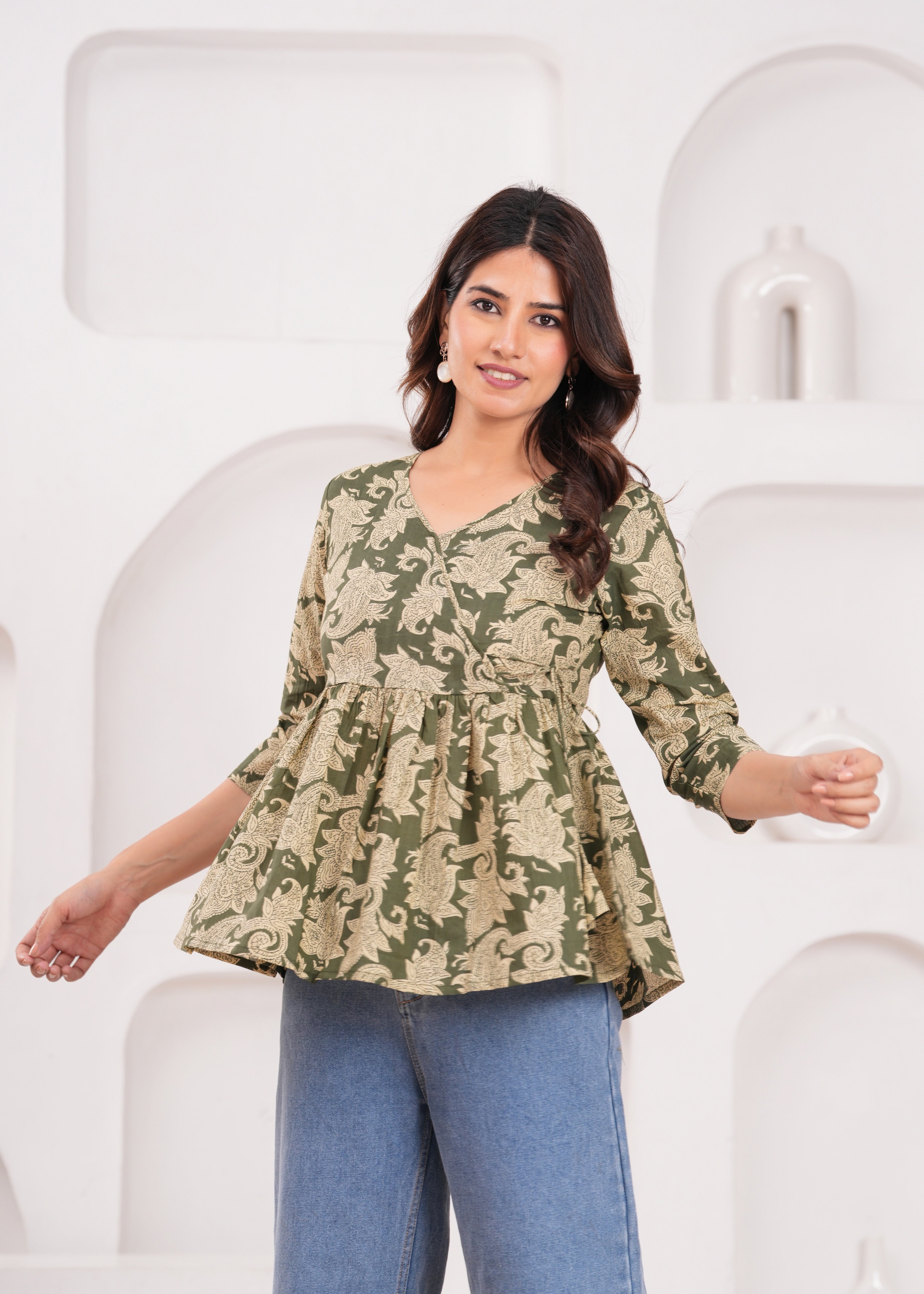 Elegant Green Floral Top for Women – Lightweight, Stylish, and Perfect for Everyday or Casual Outings